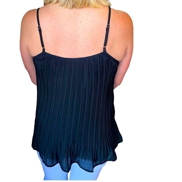 🆕🌿🤍BIBI: WHITE Front Lace Detailed Pleated Chiffon Top SMALL - Picture 7 of 13